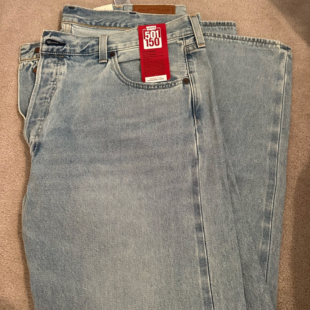 Levi's Classic Light Blue Straight Jeans